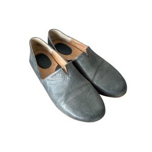 b.o.c. Leather Slip-On Loafers Blueish Green Size 8.5